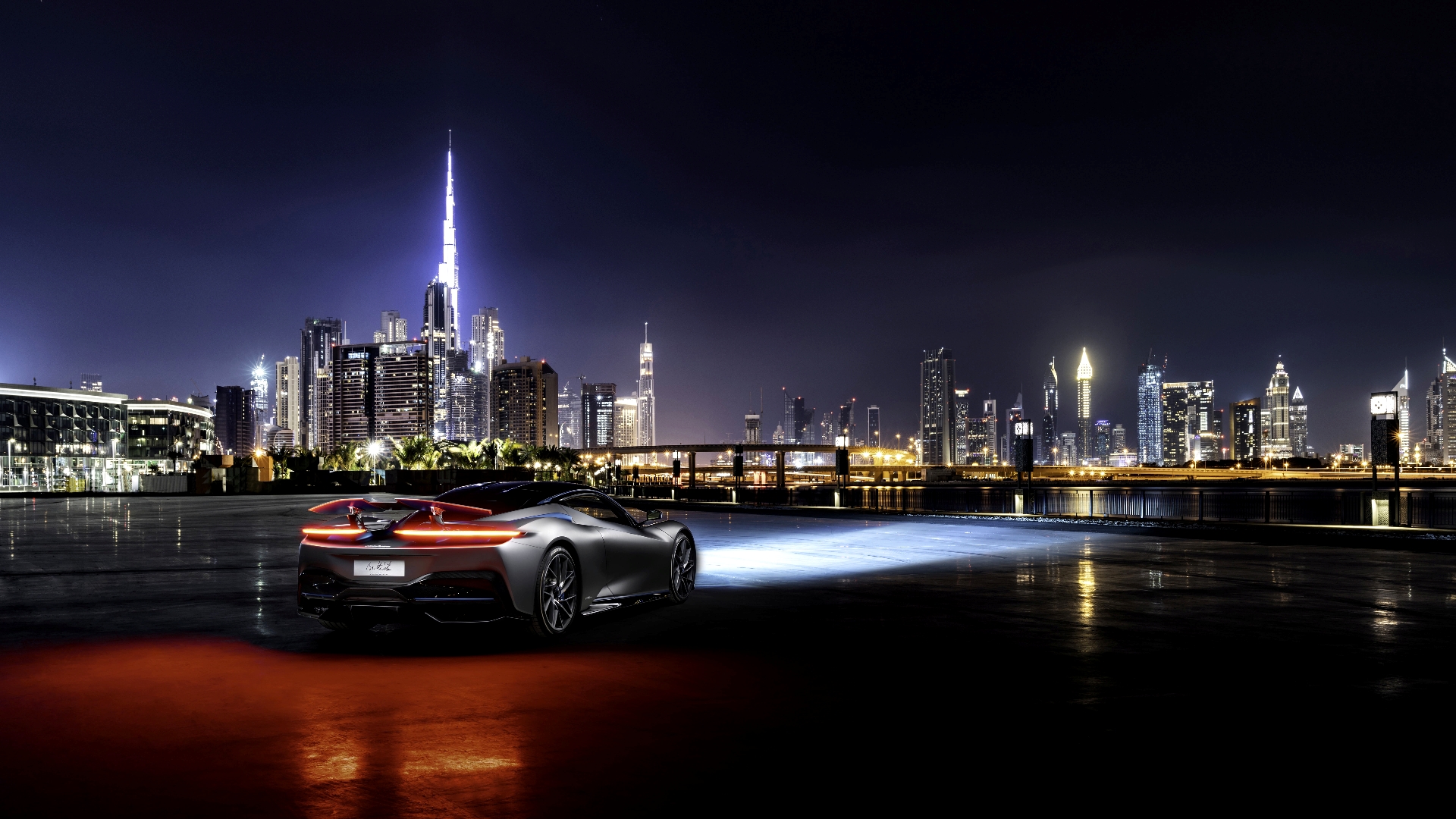 Rent a car in dubai , UAE